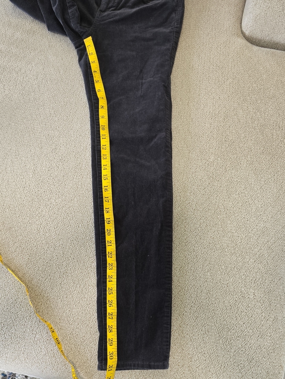 Kut From The Kloth Dark Gray Diana Skinny Corduroy Pants - Size 8 - Picture 10 of 11